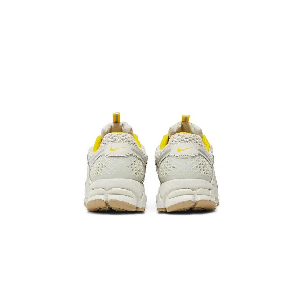 Кроссовки Nike Wmns Air Zoom Vomero 5 'Light Bone' 6