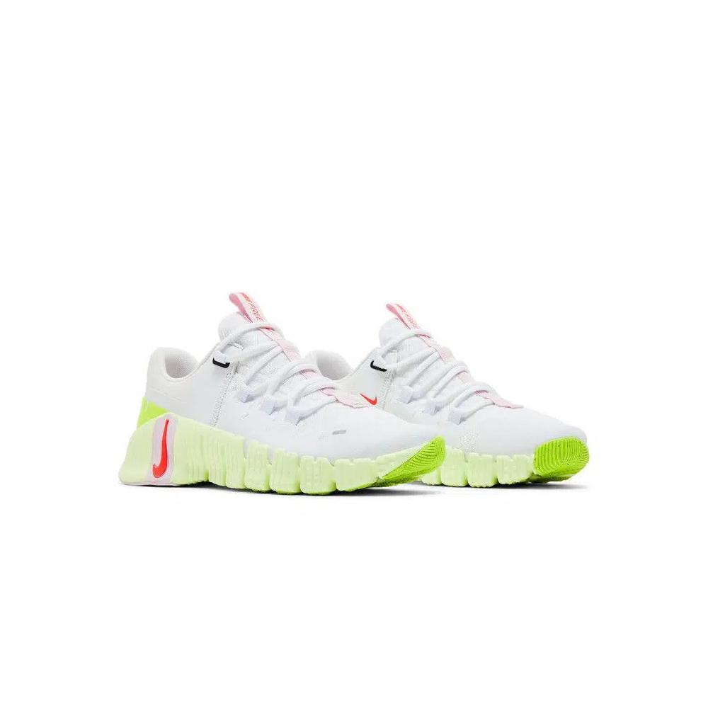 Кроссовки Nike Wmns Free Metcon 5 'White Barely Volt' 8