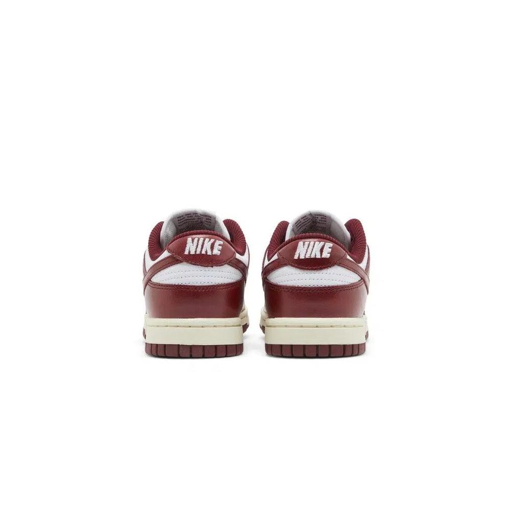 Кроссовки Nike Wmns Dunk Low Premium 'Vintage Red' 6