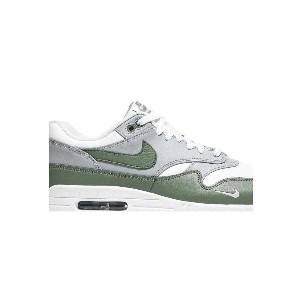 Кроссовки Nike Air Max 1 Premium 'Spiral Sage' 2