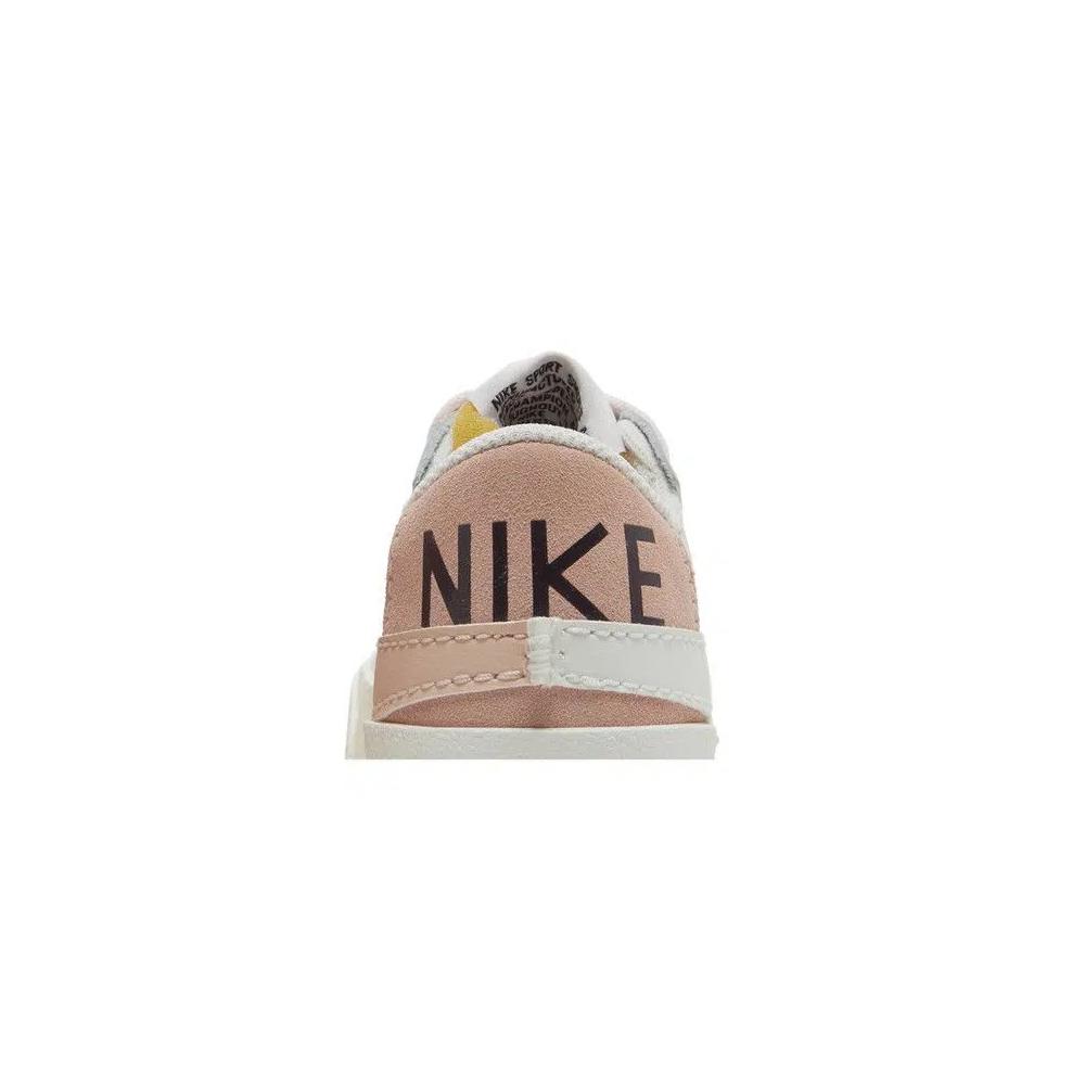 Кроссовки Nike Wmns Blazer Low '77 Jumbo 'Light Soft Pink' 7