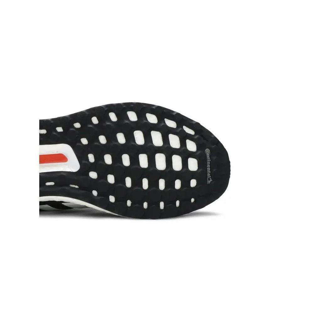 Кроссовки Mickey Mouse x adidas UltraBoost 5