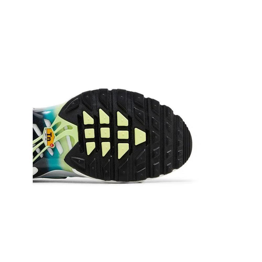 Кроссовки Nike Wmns Air Max Plus 'Dusty Cactus Barely Volt' 5