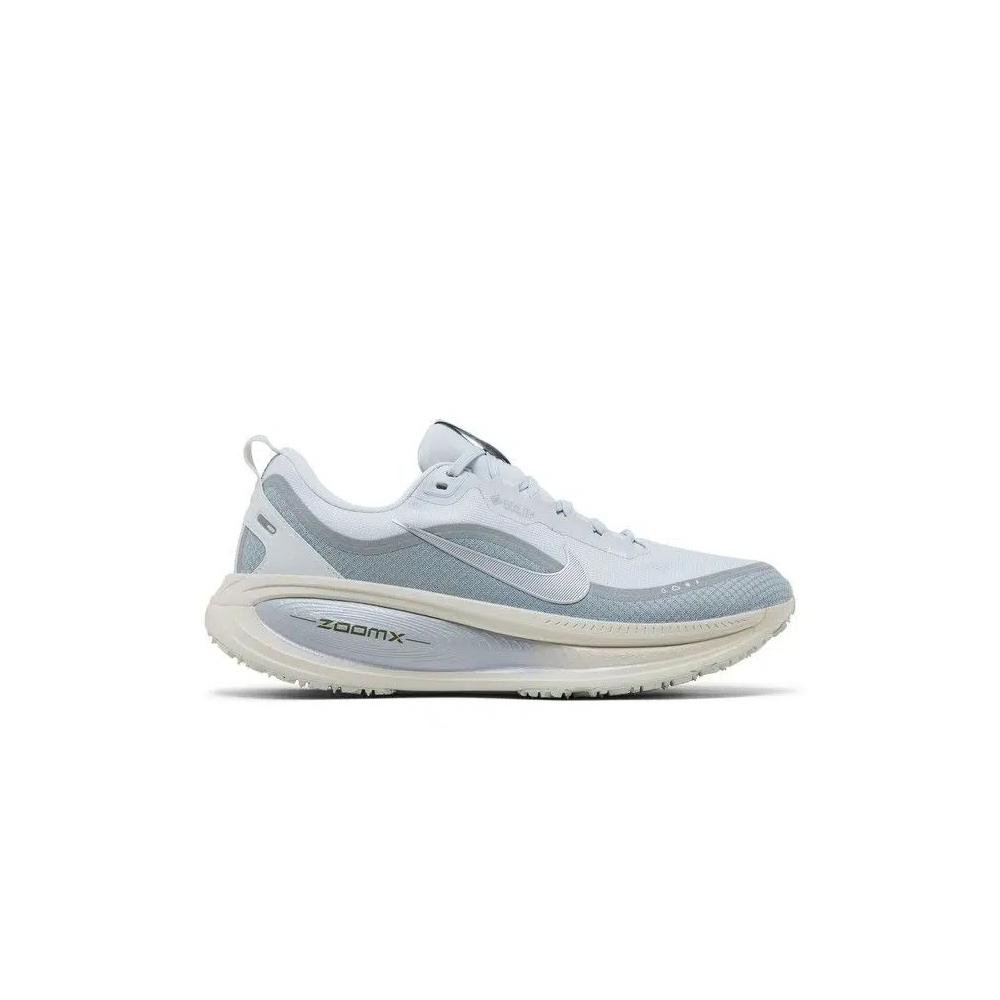 Кроссовки Nike Vomero 18 GORE-TEX Reflective 'Pure Platinum Metallic Silver' 1