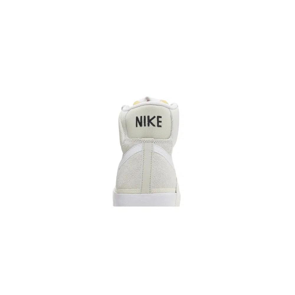 Кроссовки Nike Blazer Mid '77 Pro Club 'Remastered - Light Bone' 7