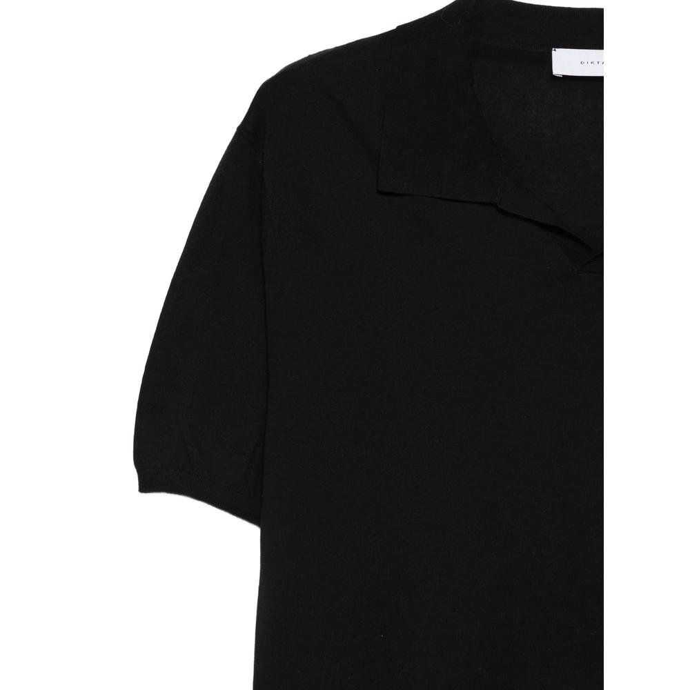 V-neck T-shirt 3