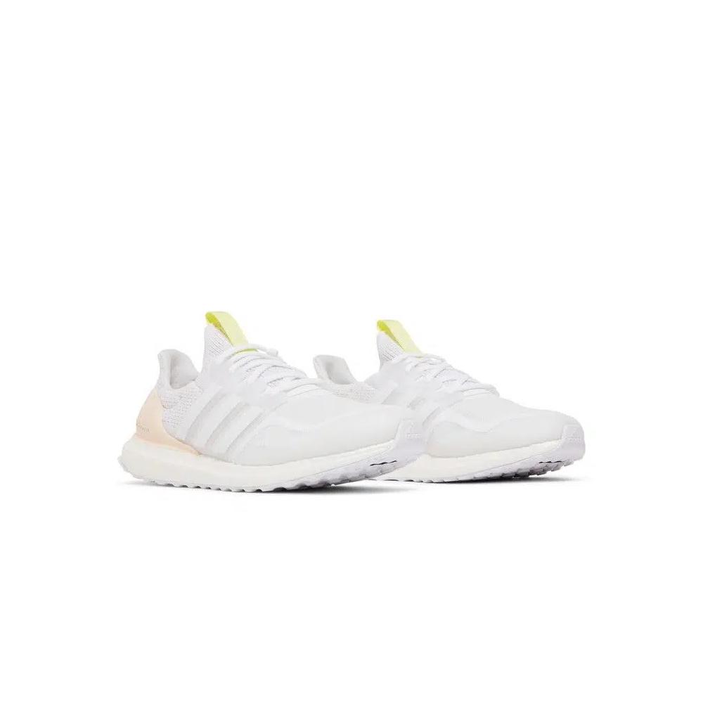 Кроссовки adidas UltraBoost 5.0 'White Pink' 8