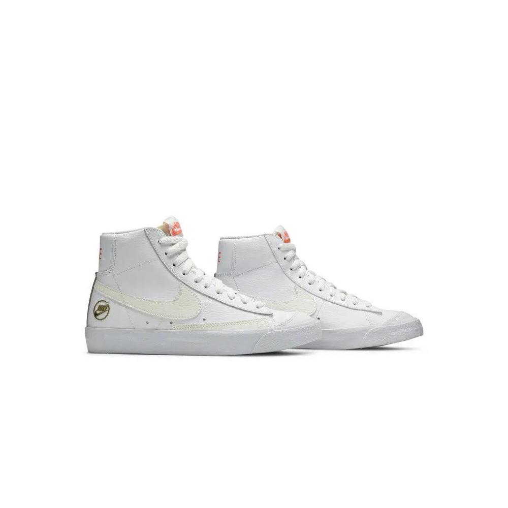 Кроссовки Nike Wmns Blazer Mid '77 Vintage 'Gold Emblem' 8