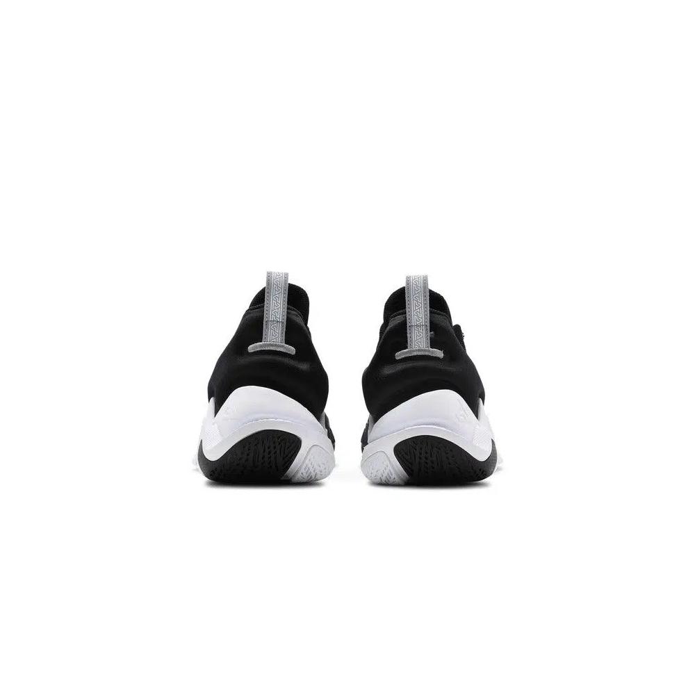 Кроссовки Nike Giannis Immortality 'Black Volt' 6