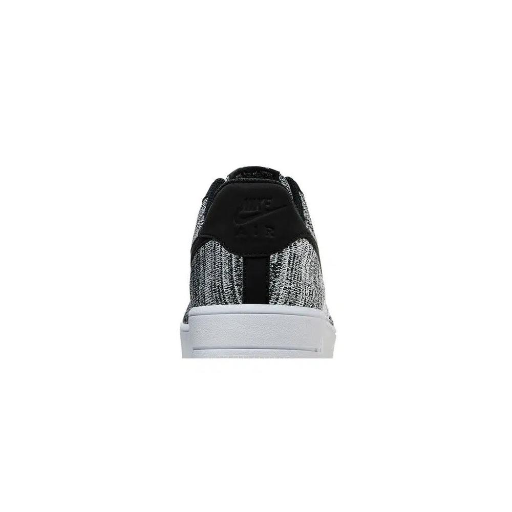 Кроссовки Nike Air Force 1 Flyknit Low 2.0 'Oreo' 2025 7