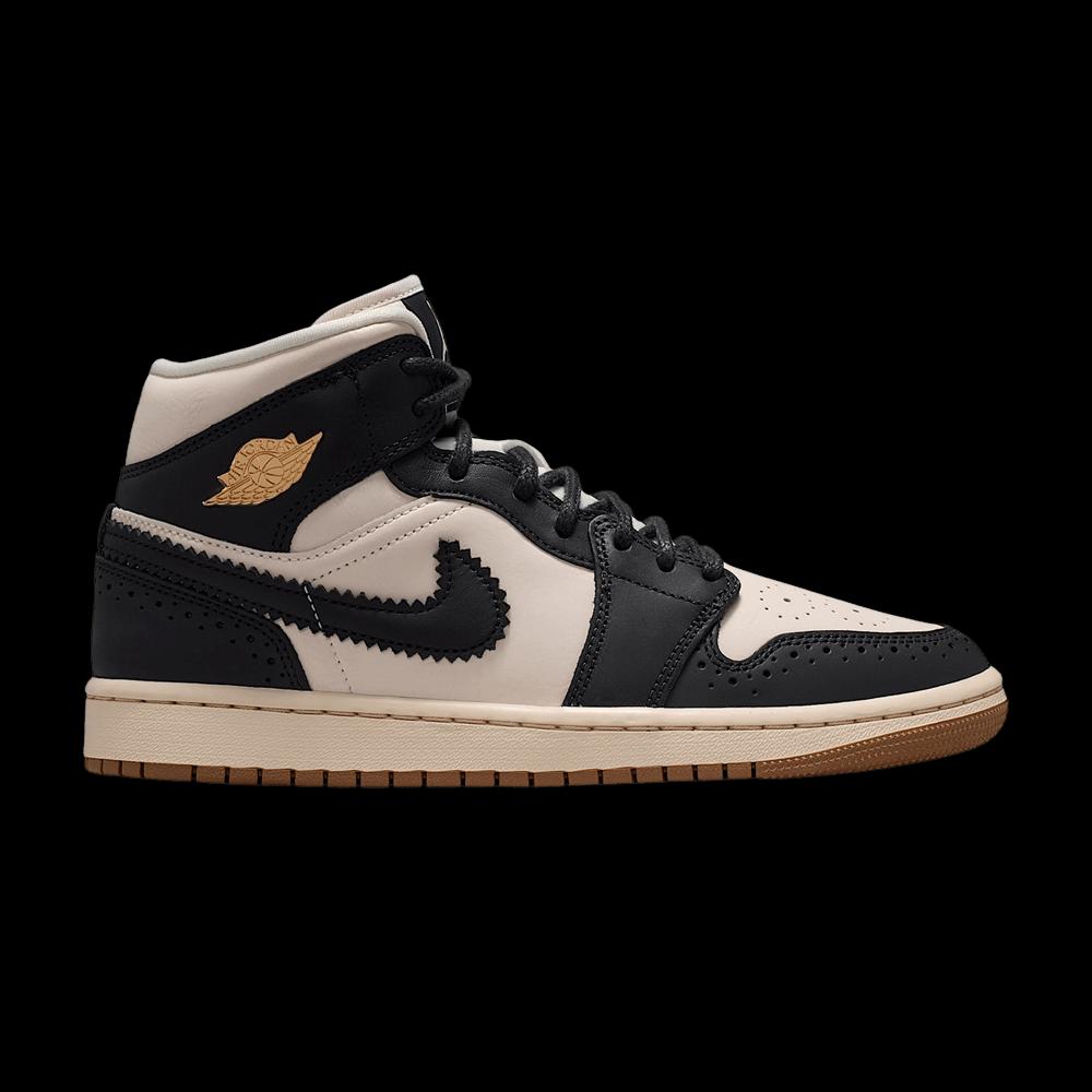 Кроссовки Air Jordan Wmns 1 Mid SE 'Off Noir Chalk' 1