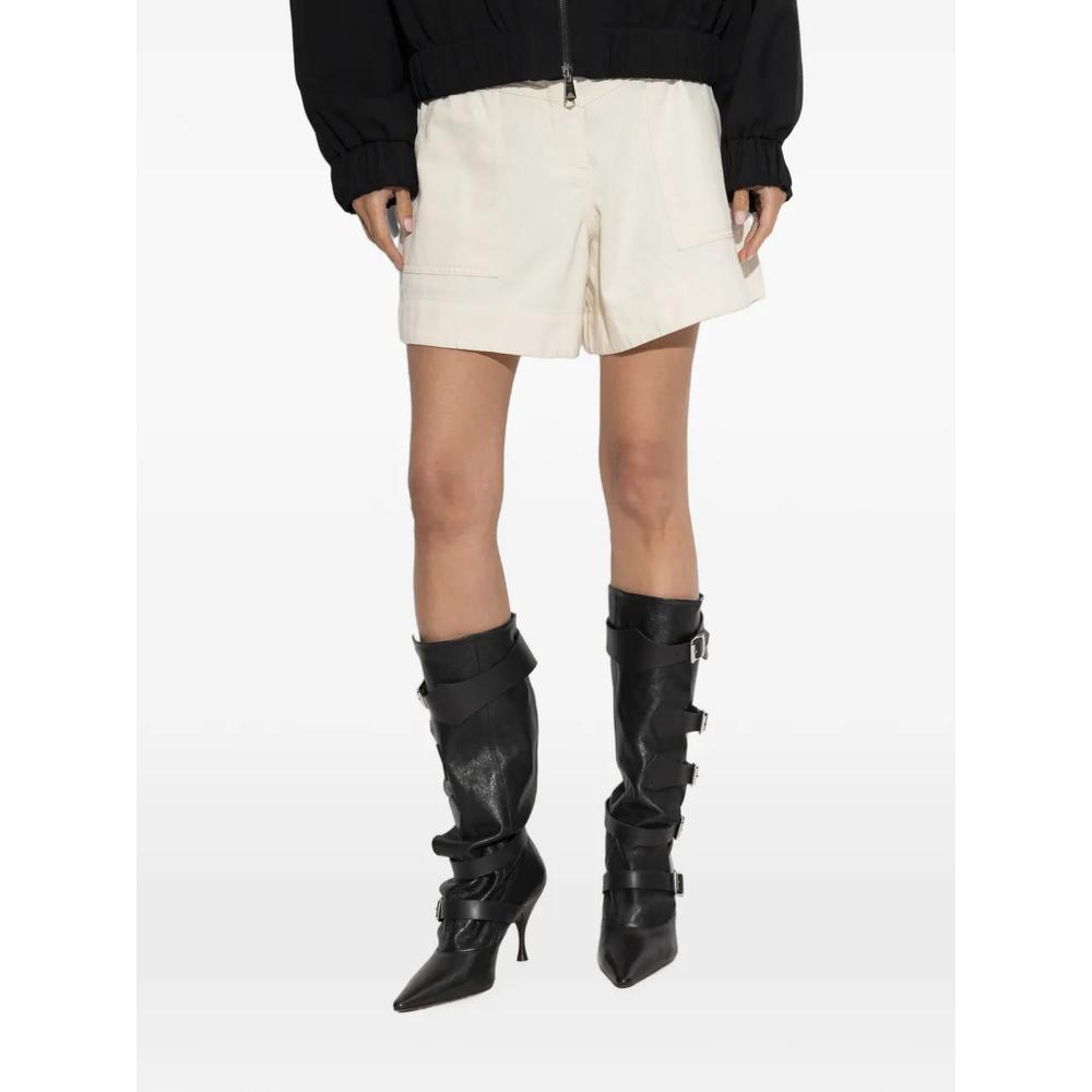 high-waisted shorts 3