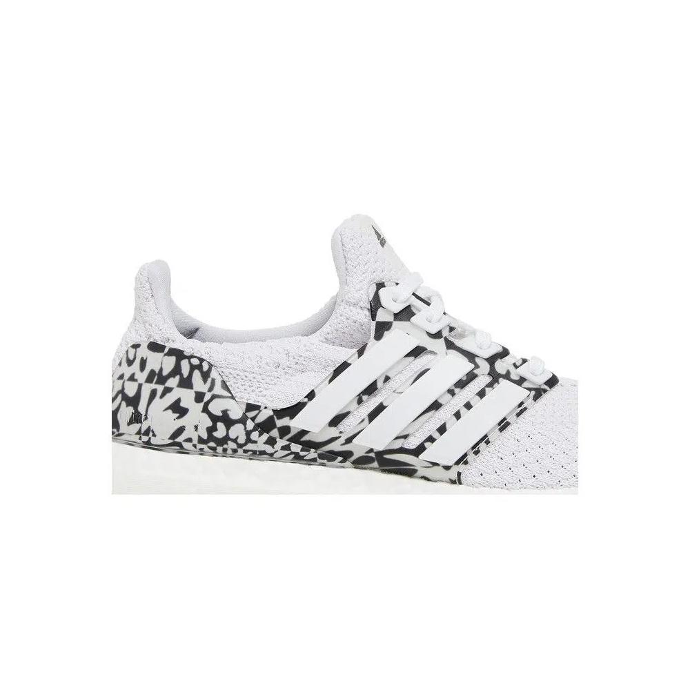 Кроссовки Adidas Wmns UltraBoost 5.0 DNA 'Multi Pattern - White' 2