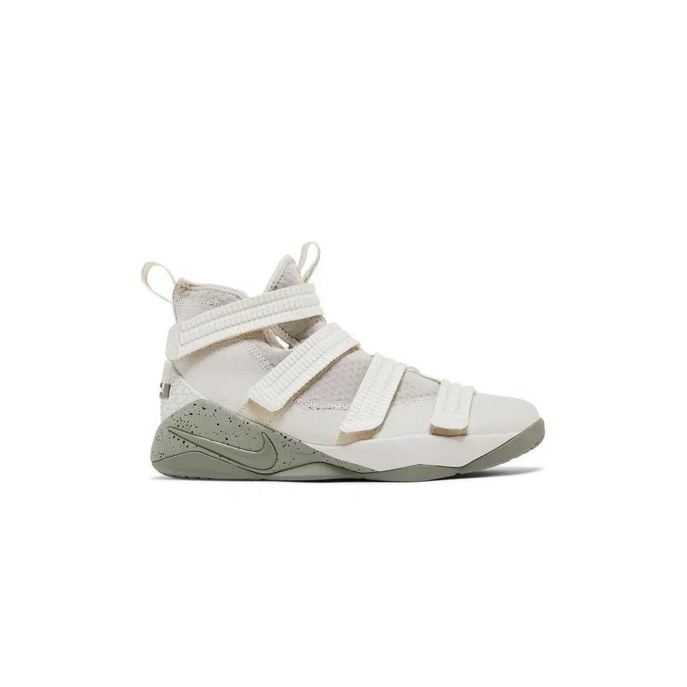 Кроссовки Nike Lebron Soldier 11 GS 1