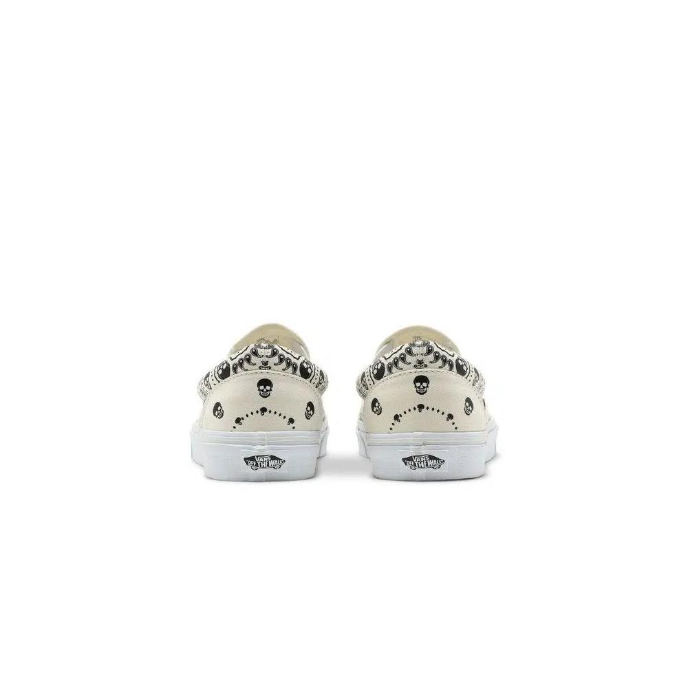 Слипоны Vans Classic Slip-On 'Bandana - Classic White' 6