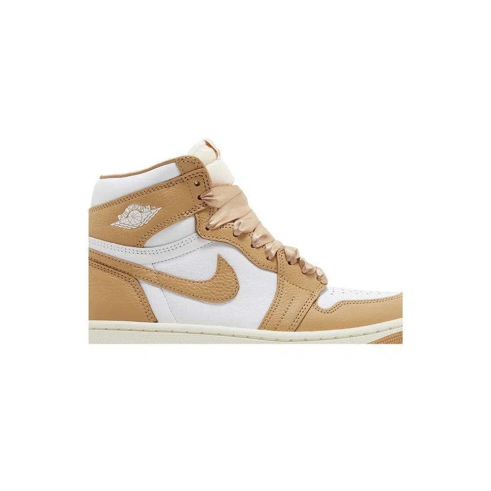 Кроссовки Wmns Air Jordan 1 Retro High OG 'Praline' 2