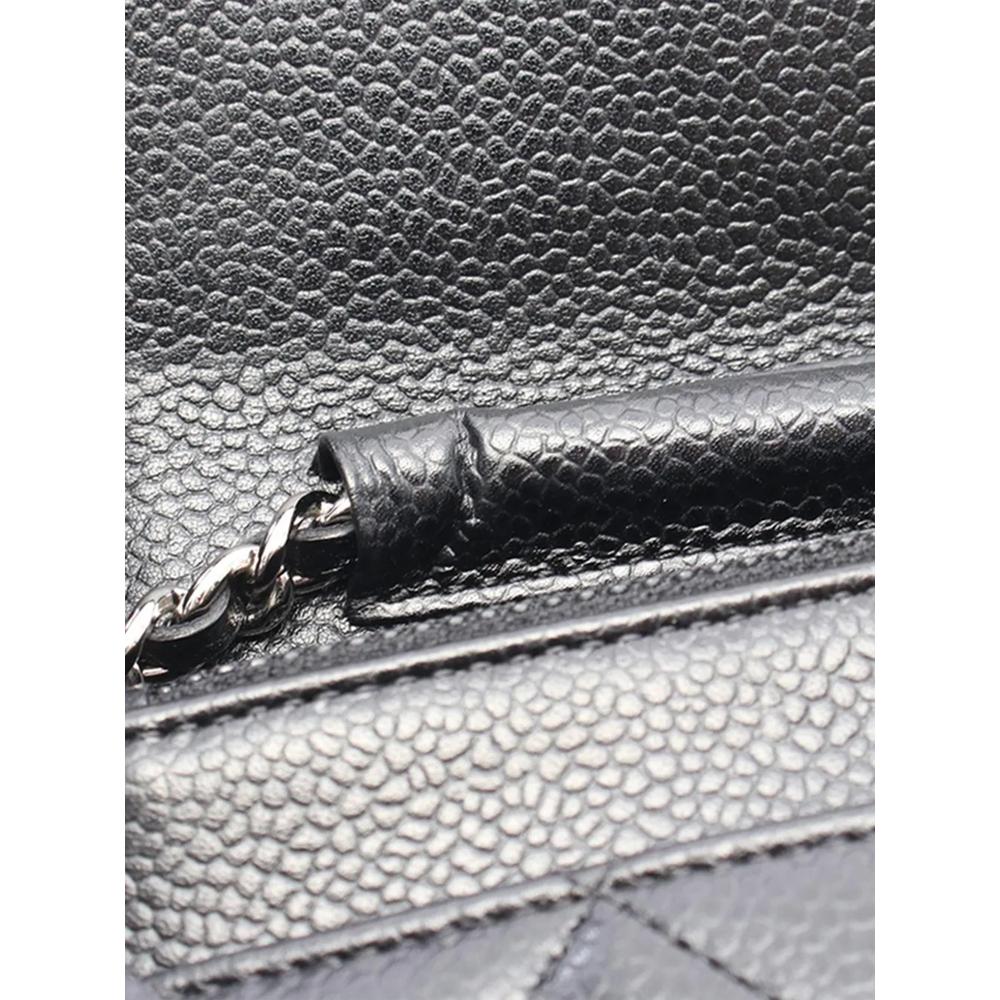 Сумка через плечо CC Quilted Caviar Wallet on Chain (2016-2017 годы) 2