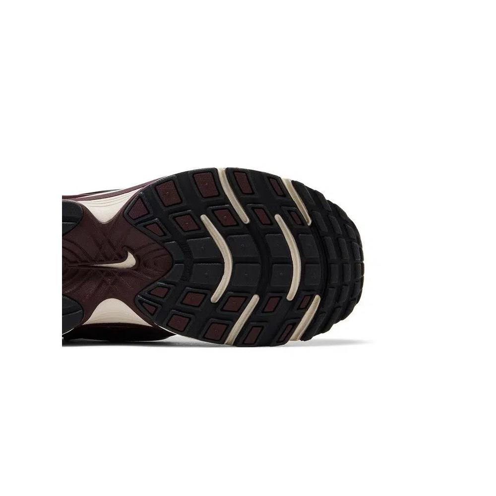 Кроссовки Nike V5 RNR 'Burgundy Crush Black' 5