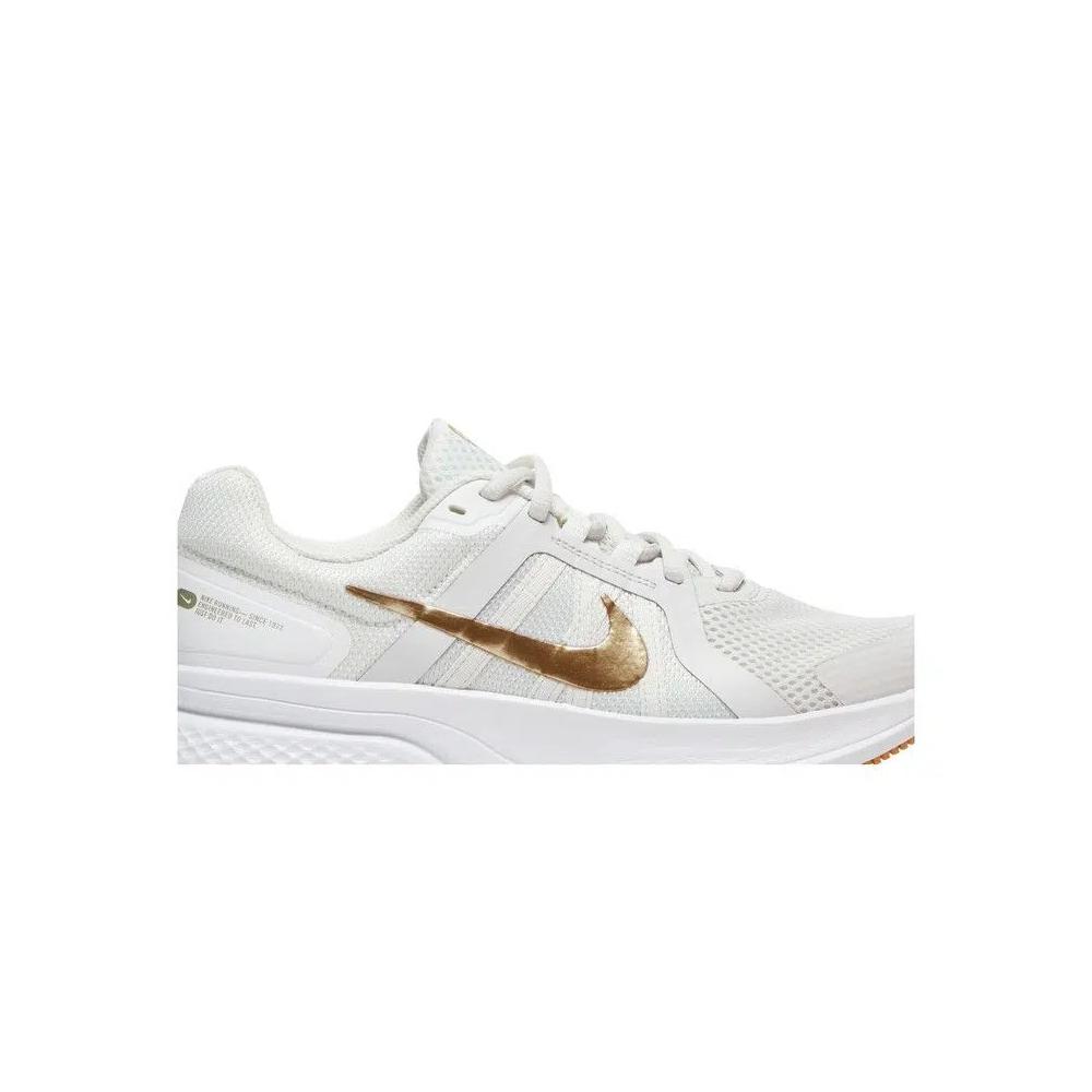 Кроссовки Nike Wmns Run Swift 2 'Platinum Metallic Gold' 2