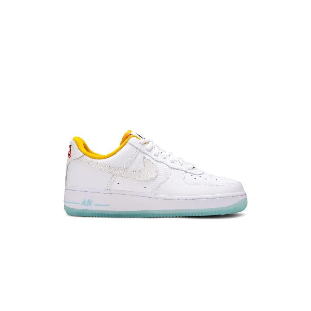 Кроссовки Nike Wmns Air Force 1 '07 'Corner Markets' 1