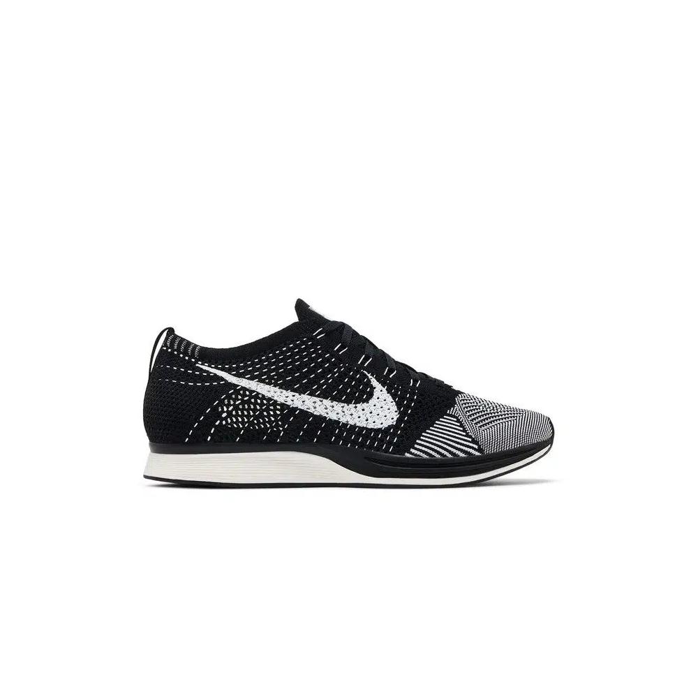 Кроссовки Nike Flyknit Racer 'Black White' 1