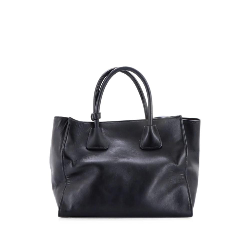 Front Pocket Wing Convertible Soft Calf tote bag 2