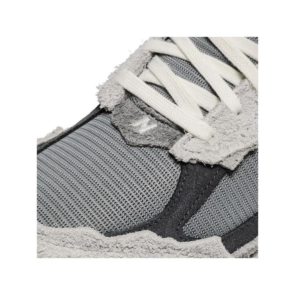 Кроссовки New Balance 2002R 'Protection Pack - Rain Cloud' 9