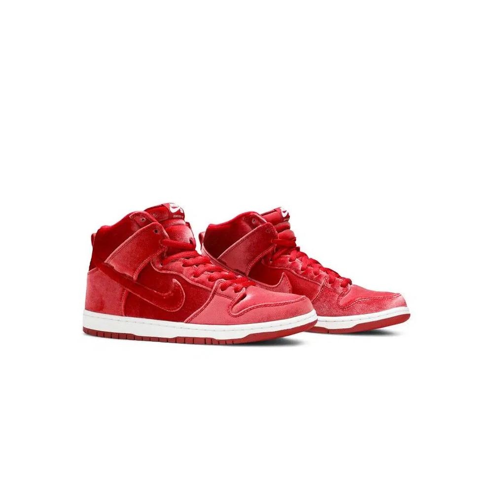 Кроссовки Nike SB Dunk High PRM 'Red Velvet' 8