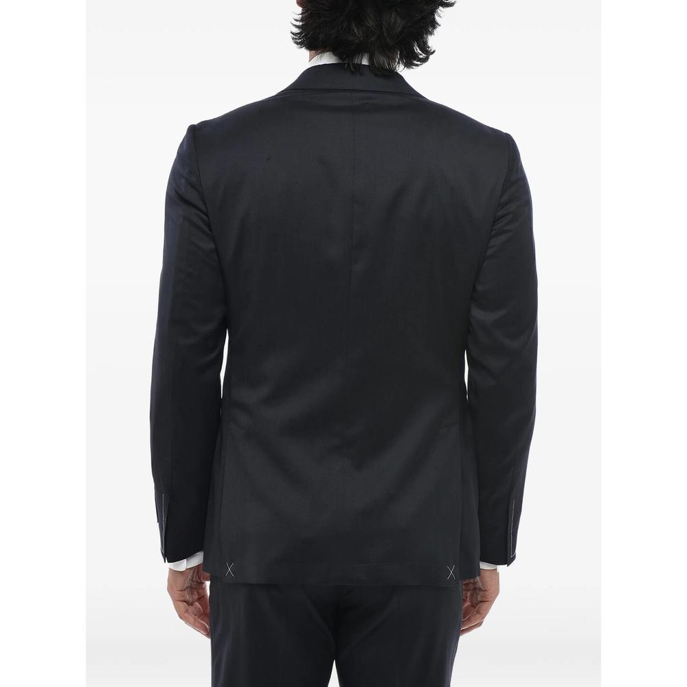 peak-lapel single-breasted suit 4