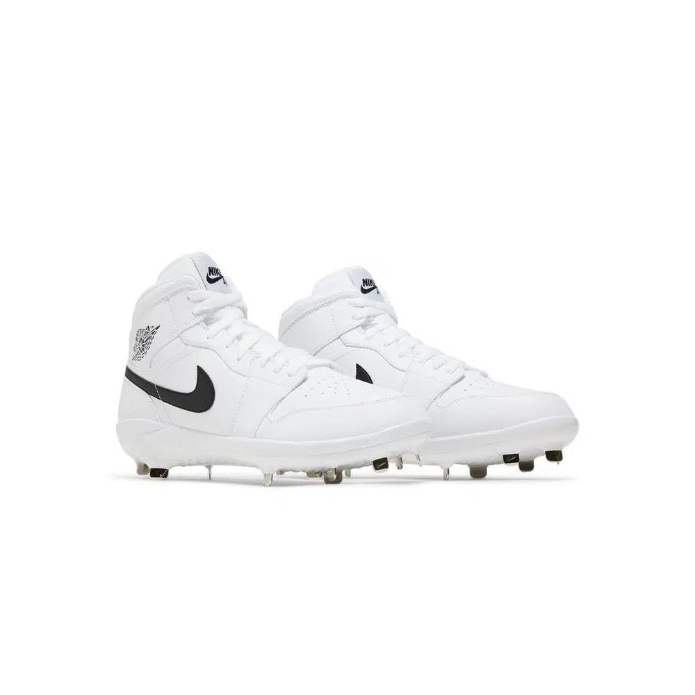 Бутсы Air Jordan 1 Retro Metal 'White Black' 8