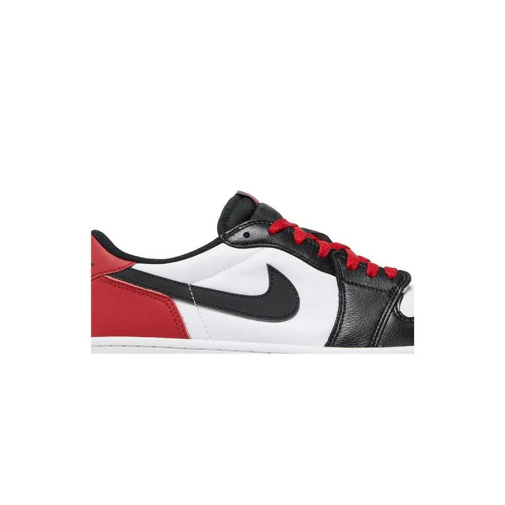 Кроссовки Air Jordan 1 Retro Low OG 'Black Toe' 2