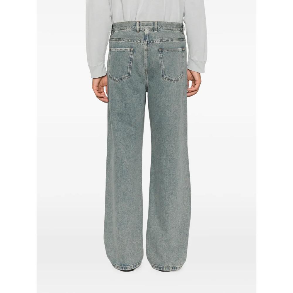 washed-indigo jeans 4