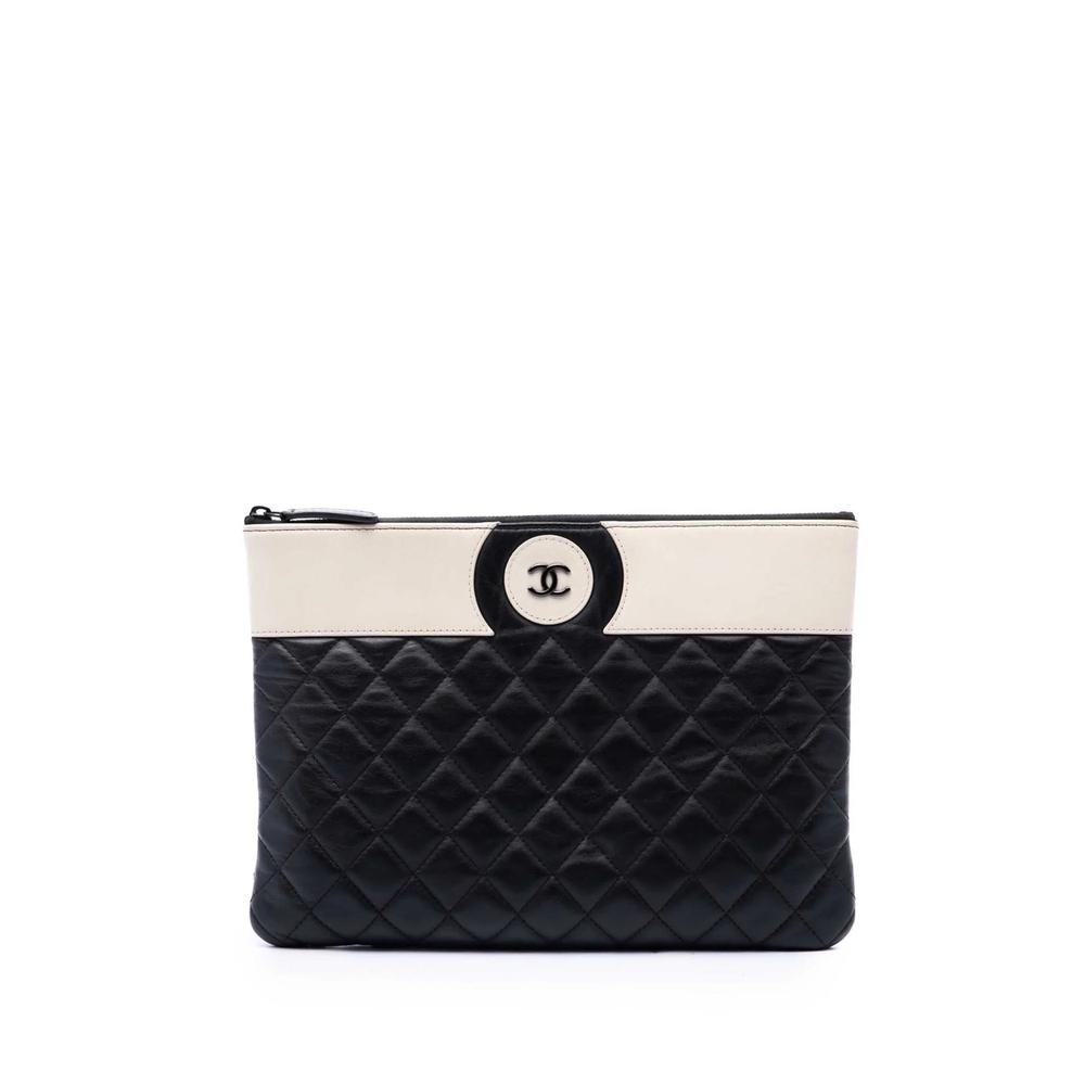 2016-2017 Medium CC Bicolor Quilted Lambskin clutch bag 1