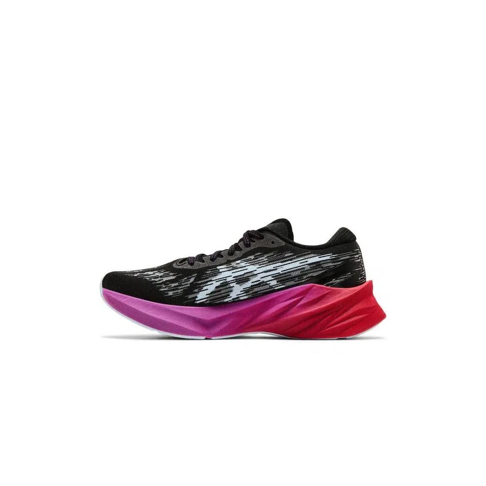 Кроссовки Asics Wmns Novablast 3 'Black Soft Sky' 3