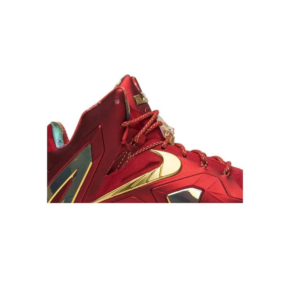 Кроссовки Nike LeBron 11 Elite SE 'Championship' 2