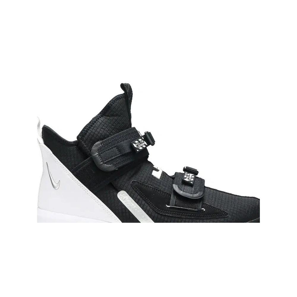 Кроссовки Nike LeBron Soldier 13 'Chrome' 2