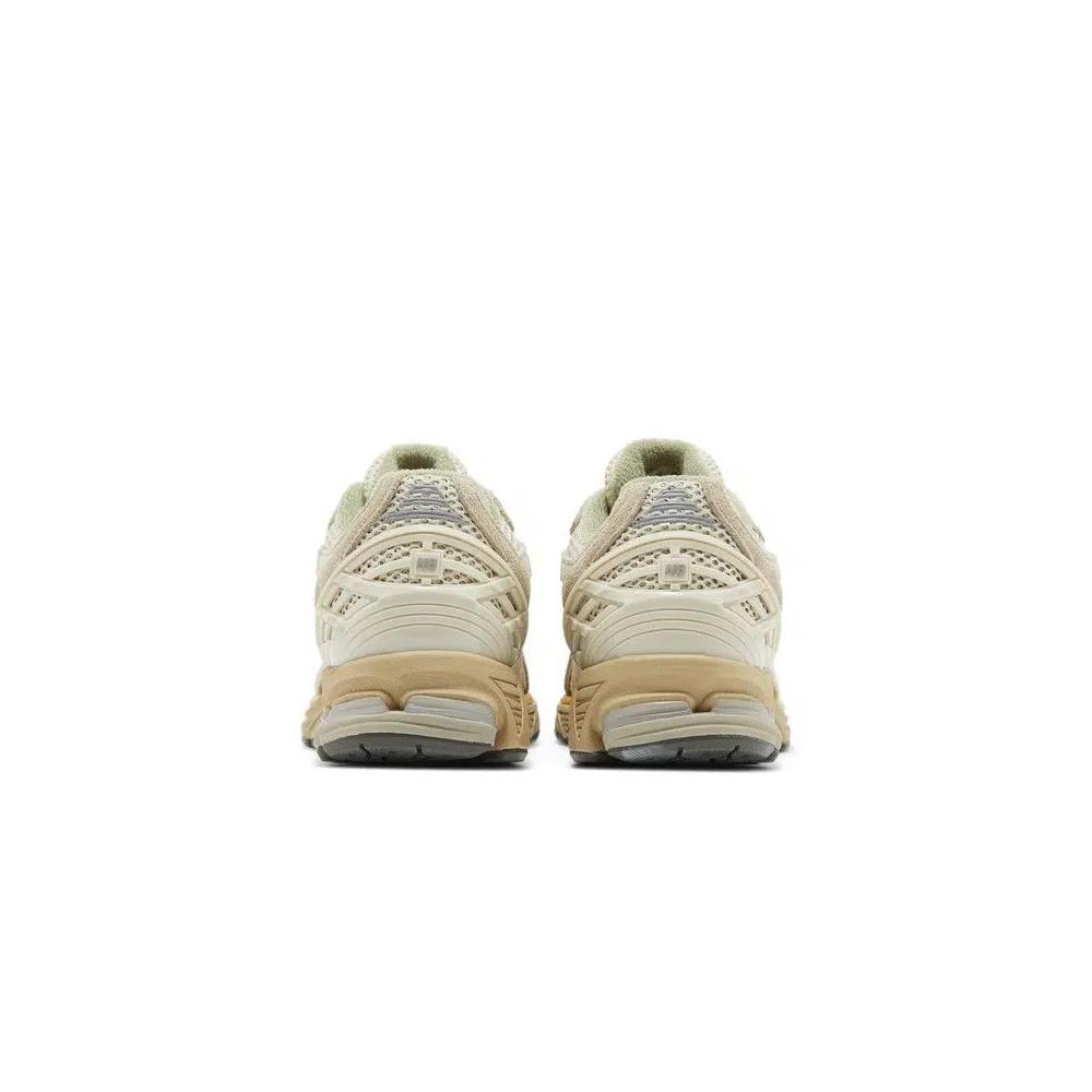 Кроссовки AURALEE x New Balance 1906R 'Bone White' 6
