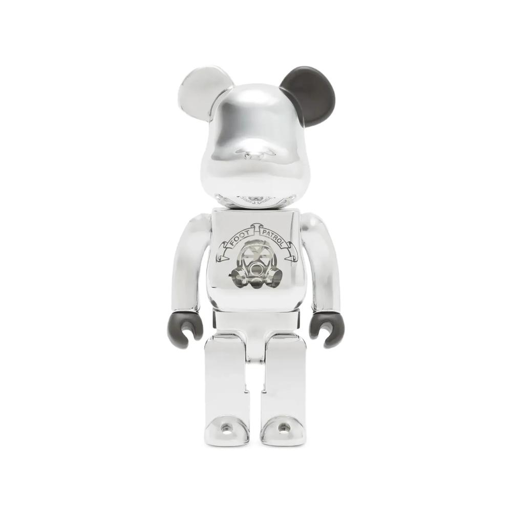 Фигурка Medicom Toy 400% из коллаборации с Footpatrol 1