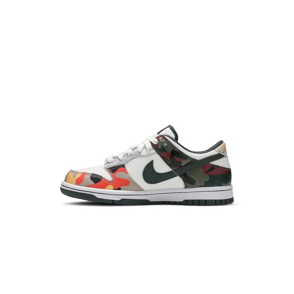 Кроссовки Nike Dunk Low SE GS 'Sail Multi-Camo' 3