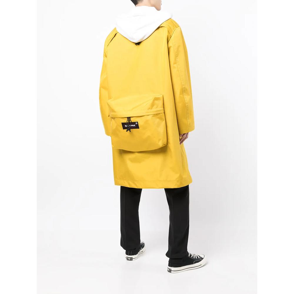 Пальто с карманом сзади из коллаборации с Eastpak 2