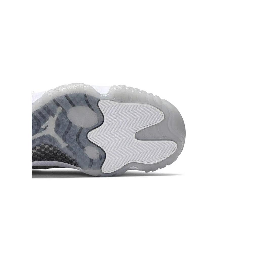 Кроссовки Wmns Air Jordan 11 Retro 'Vast Grey' 5