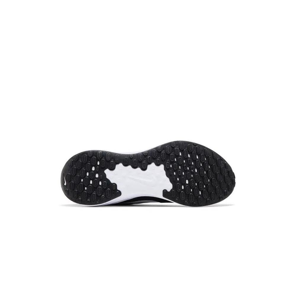 Кроссовки Nike Revolution 7 'Black White' 4