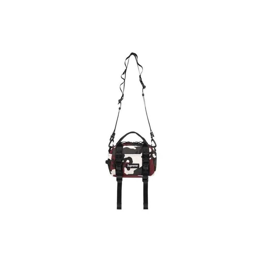 Сумки-дафлы Supreme Mini Duffle Bag 'Red Camo' 1