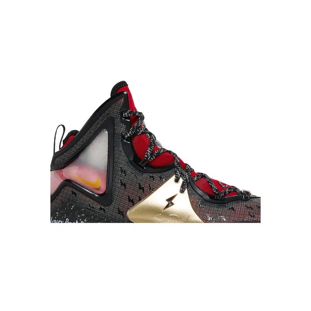 Кроссовки Nike LeBron 19 'Doernbecher 2022' 2