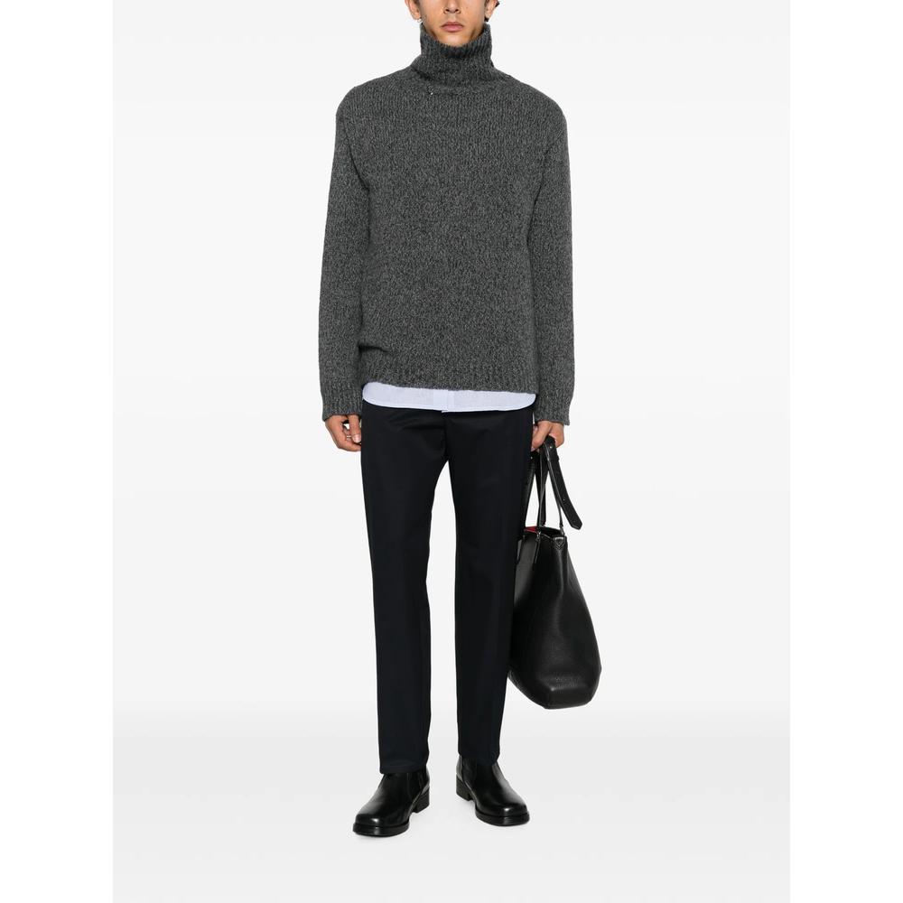 straight-leg trousers 2