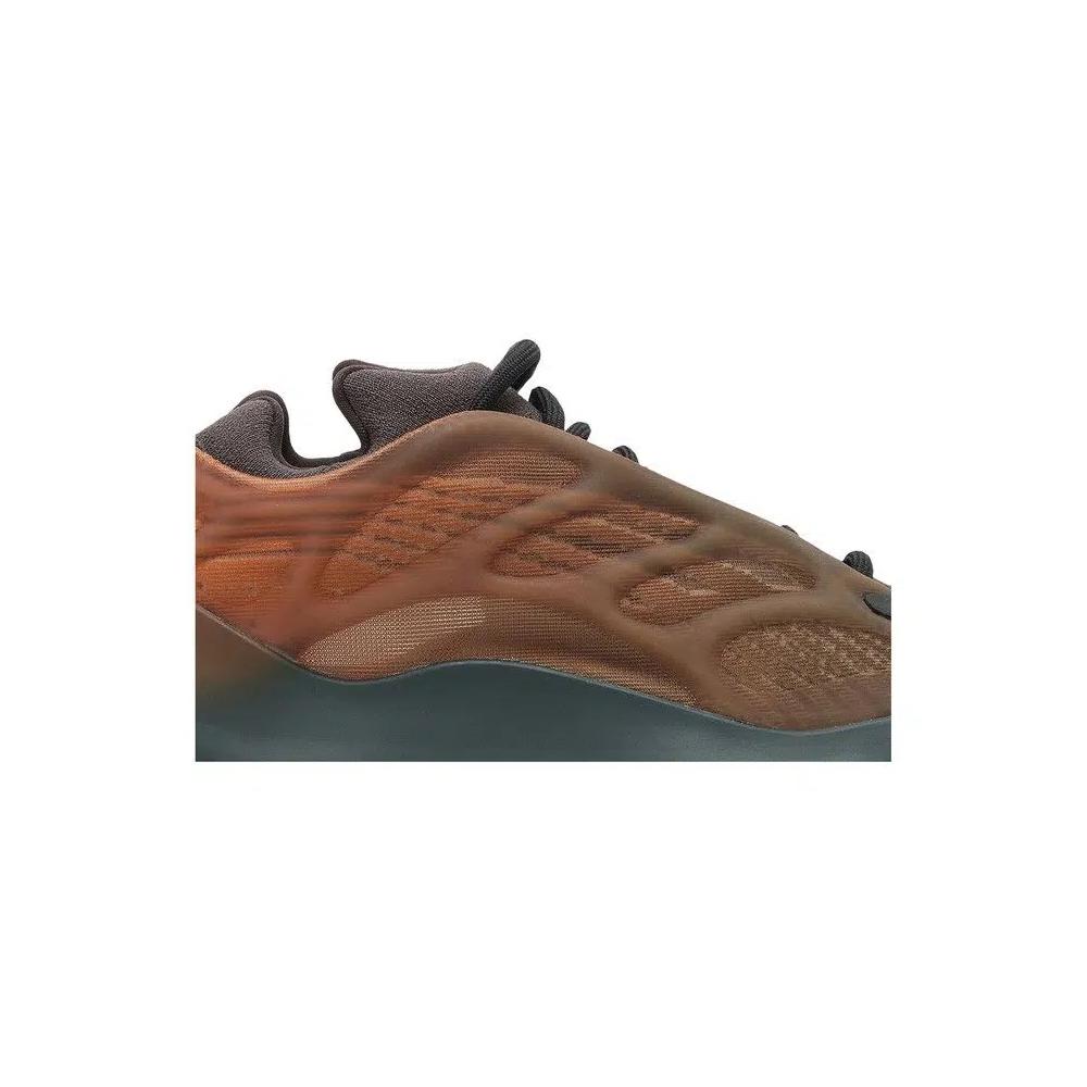 Кроссовки adidas Yeezy 700 V3 'Copper Fade' 2
