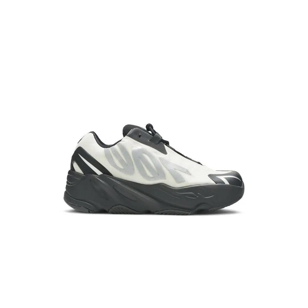 Кроссовки adidas Yeezy Boost 700 MNVN Infants 'Bone' 1