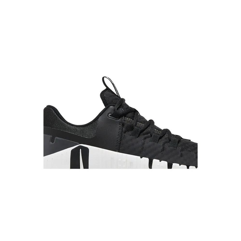 Кроссовки Nike Free Metcon 5 'Black White' 2