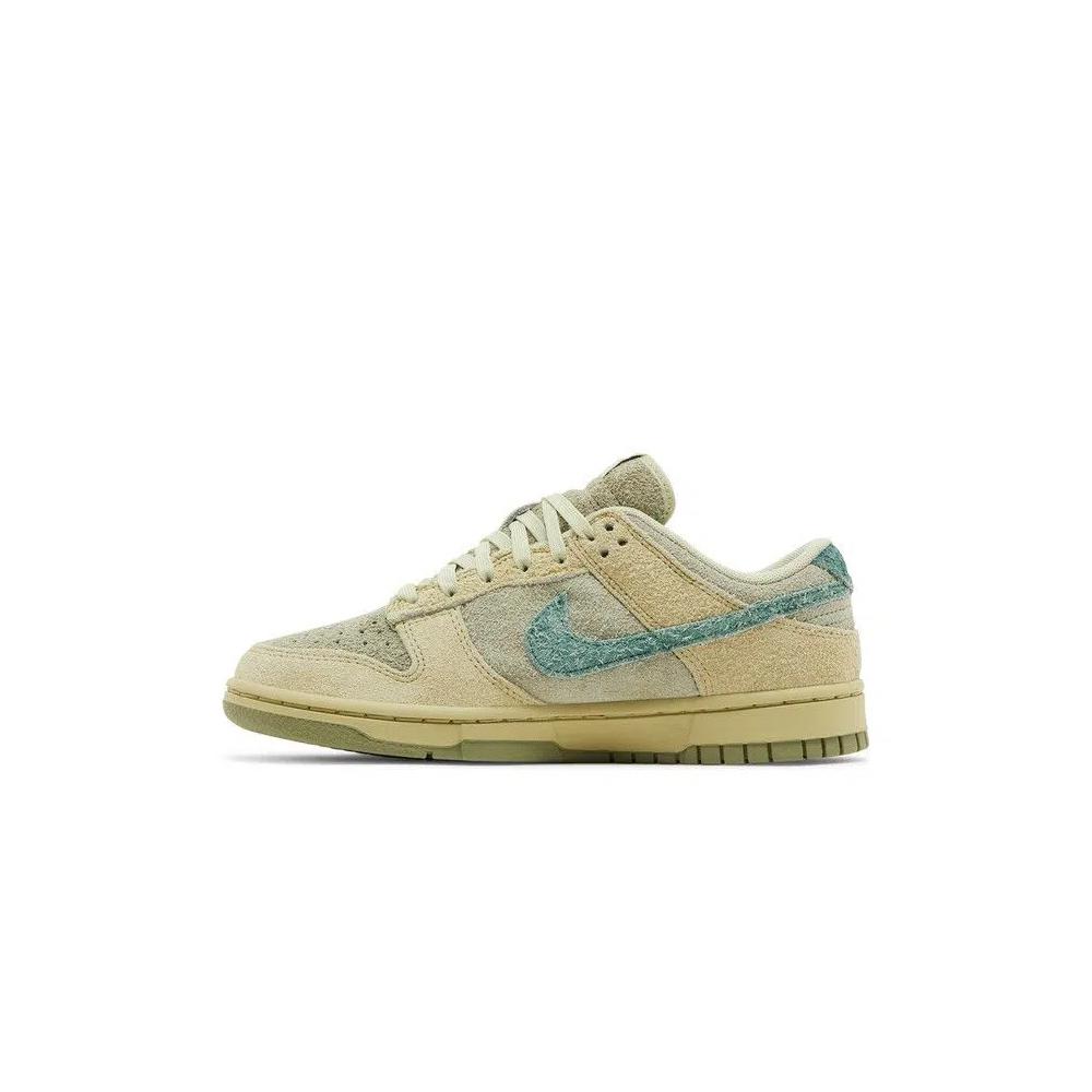Кроссовки Nike Wmns Dunk Low 'Olive Aura' 3