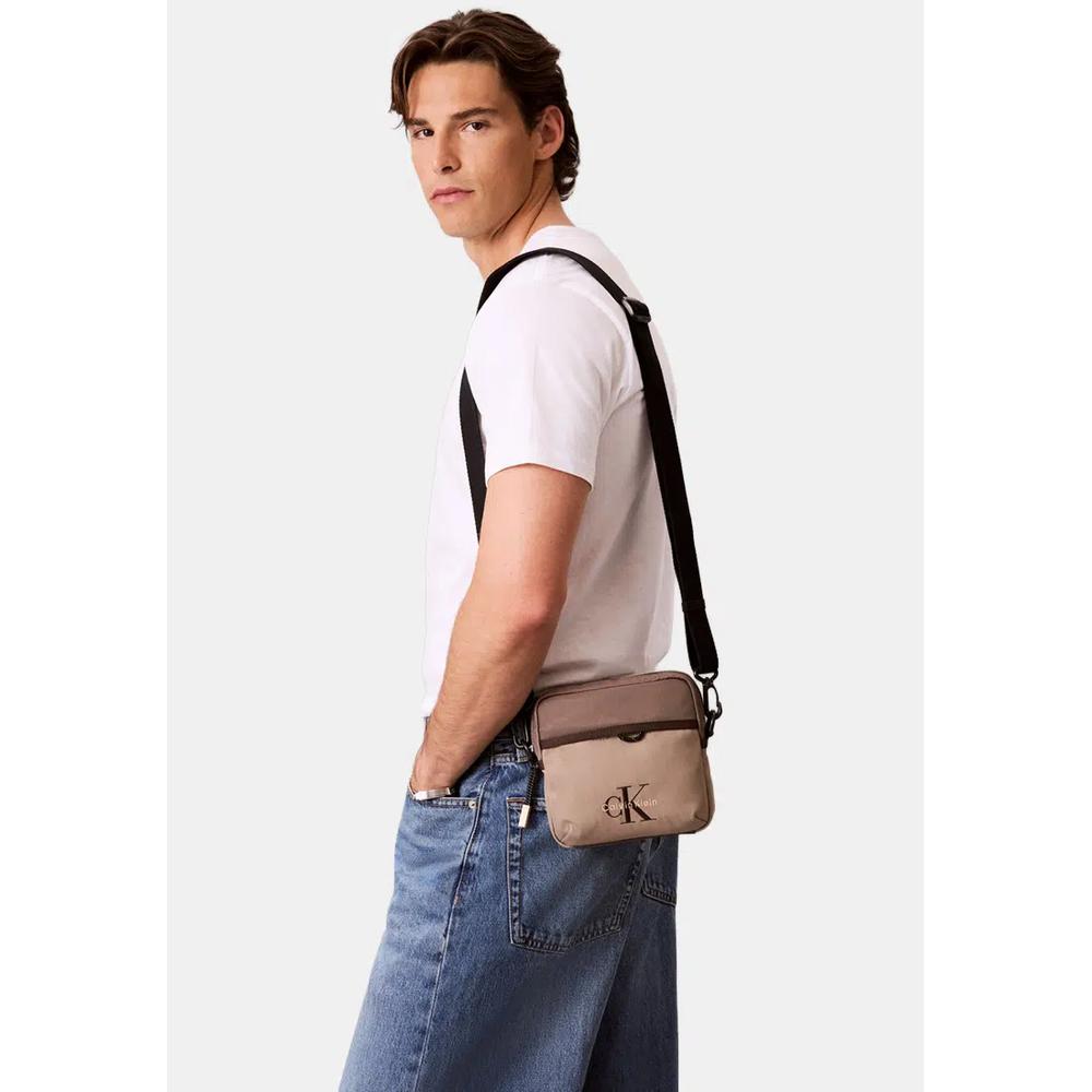 Яркая квадратная сумка через плечо Colorblock - Calvin Klein Jeans 4
